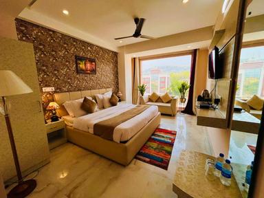 hotel room main image hotel room main image