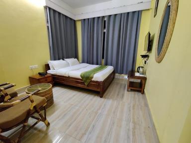 hotel room main image hotel room main image