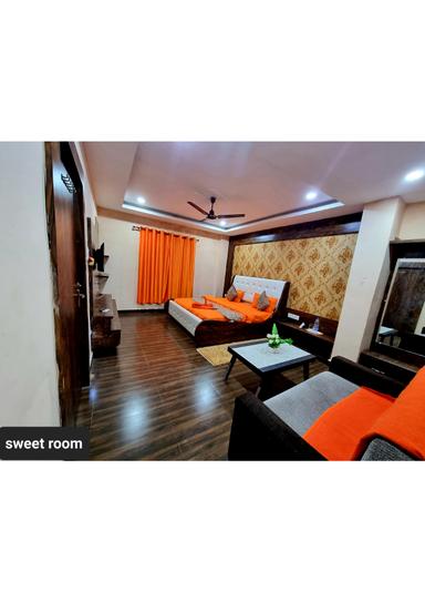 hotel room main image hotel room main image