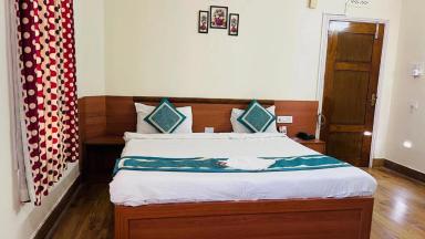 hotel room main image hotel room main image