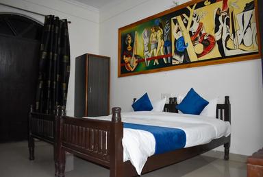 hotel room main image hotel room main image