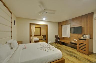 hotel room main image hotel room main image