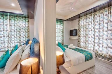 hotel room main image hotel room main image