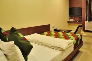 hotel room main image hotel room main image