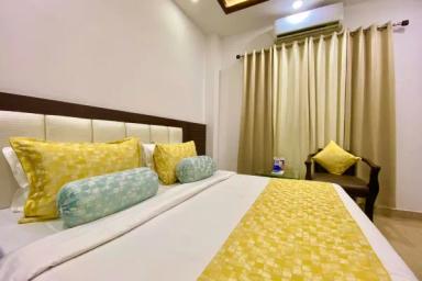 hotel room main image hotel room main image