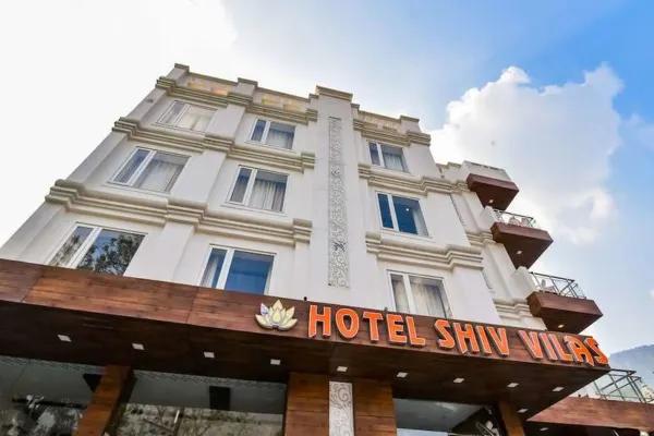 a front view of hotel at hotel shiv vilas in Rishikesh hotel_Image