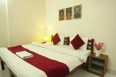 hotel room main image hotel room main image