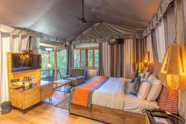 hotel room main image hotel room main image