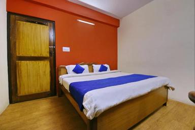 hotel room main image hotel room main image