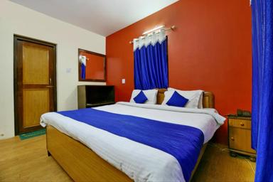 hotel room main image hotel room main image