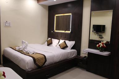 hotel room main image hotel room main image