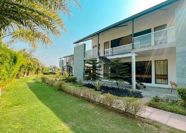 hotel room main image hotel room main image