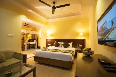 hotel room main image hotel room main image