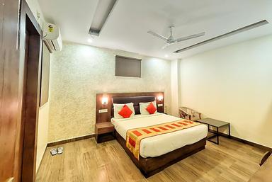 hotel room main image hotel room main image