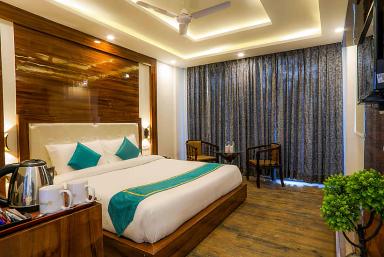 hotel room main image hotel room main image