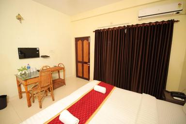 hotel room main image hotel room main image