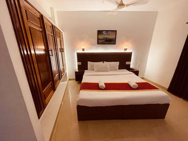 hotel room main image hotel room main image