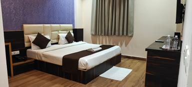 hotel room main image hotel room main image