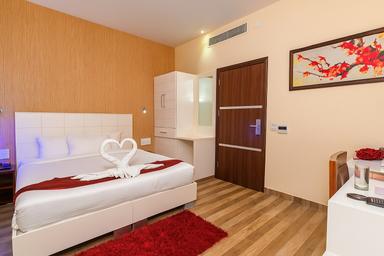 hotel room main image hotel room main image