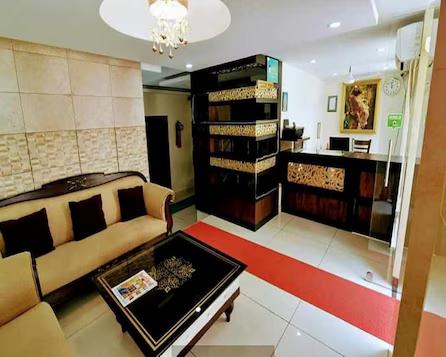 reception with sofa at Anand Niketan in Haridwar hotel_Image