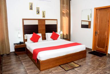 hotel room main image hotel room main image