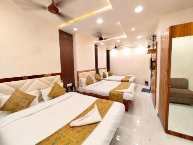 hotel room main image hotel room main image