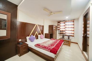 hotel room main image hotel room main image