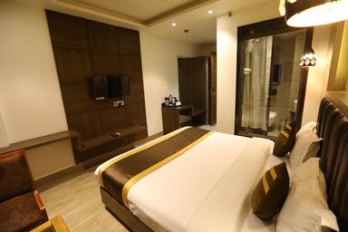 hotel room main image hotel room main image