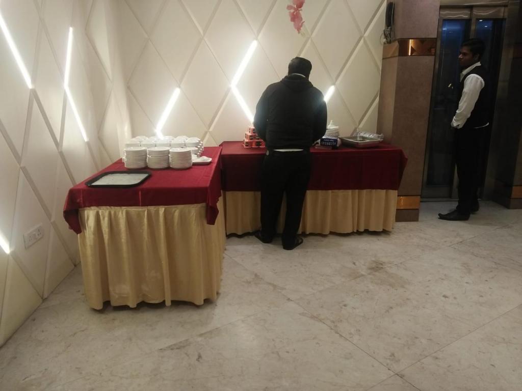 dinner area at hotel d silver leaf in Lucknow hotel_Image