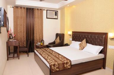 hotel room main image hotel room main image