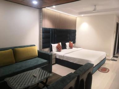 hotel room main image hotel room main image