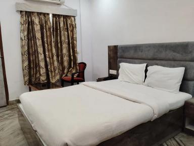 hotel room main image hotel room main image