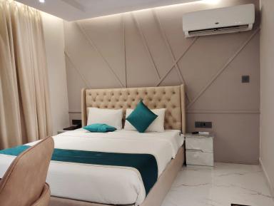 hotel room main image hotel room main image