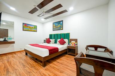 hotel room main image hotel room main image