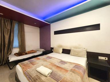 hotel room main image hotel room main image