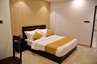 hotel room main image hotel room main image