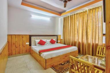 hotel room main image hotel room main image