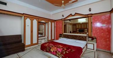 hotel room main image hotel room main image