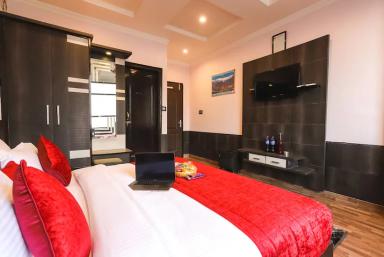 hotel room main image hotel room main image