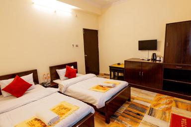 hotel room main image hotel room main image