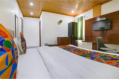 hotel room main image hotel room main image