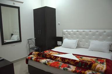 hotel room main image hotel room main image