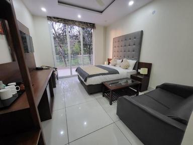 hotel room main image hotel room main image