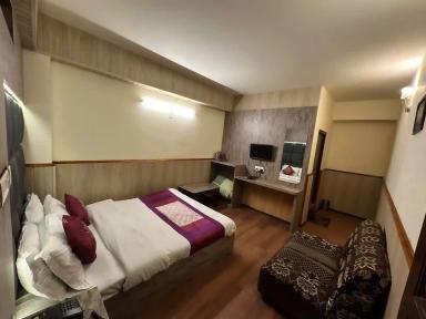 hotel room main image hotel room main image