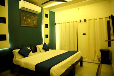 hotel room main image hotel room main image