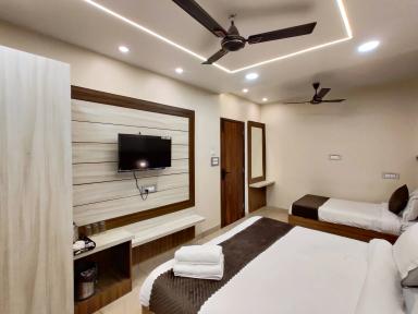 hotel room main image hotel room main image