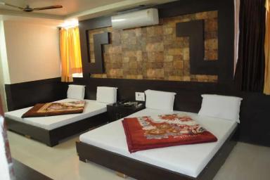 hotel room main image hotel room main image