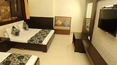 hotel room main image hotel room main image