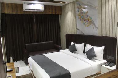 hotel room main image hotel room main image