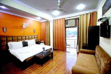 hotel room main image hotel room main image